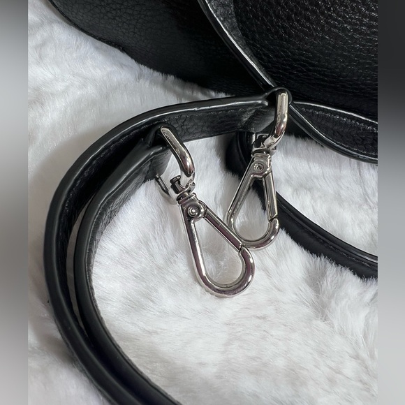 Michael Kors Black Chain Straps Shoulder Bag with Removable Extra Strap - Picture 6 of 13